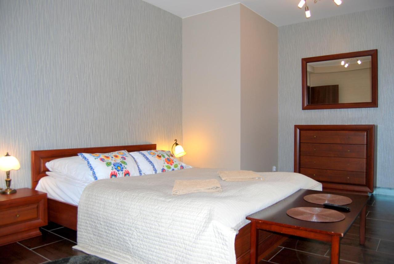 Willa Nimfa Apartamenty W Centrum شكلارسكا بوريبا المظهر الخارجي الصورة